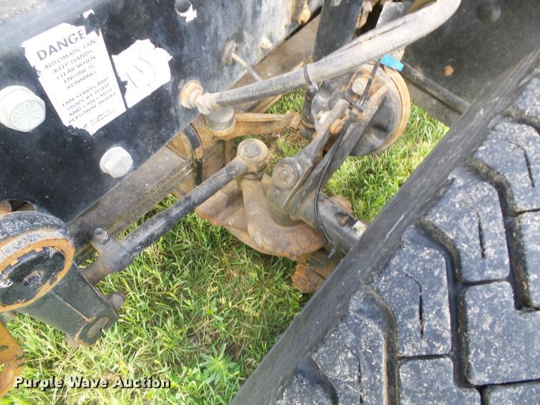 image for item DI5621 2005 Mack CV713 Granite  feed mixer truck