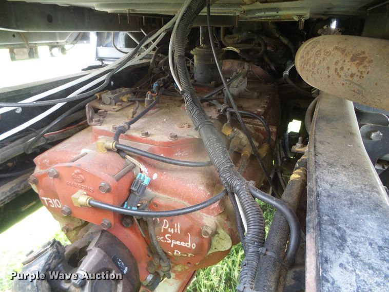 image for item DI5621 2005 Mack CV713 Granite  feed mixer truck