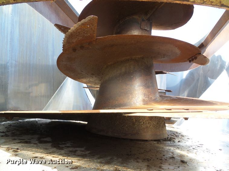 image for item DI5621 2005 Mack CV713 Granite  feed mixer truck