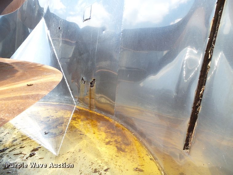 image for item DI5621 2005 Mack CV713 Granite  feed mixer truck