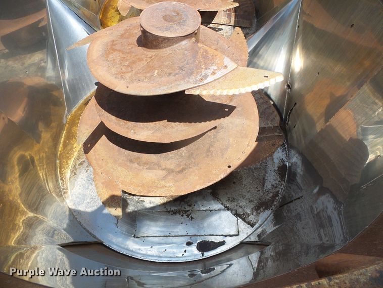 image for item DI5621 2005 Mack CV713 Granite  feed mixer truck