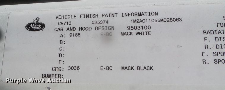 image for item DI5621 2005 Mack CV713 Granite  feed mixer truck