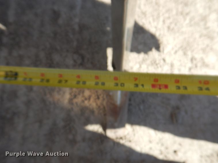 image for item DI5698 1997 Agri Products 77117S6R  in-line ripper