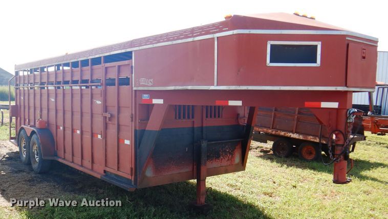 image for item DI5703 1994 Titan C808  livestock trailer