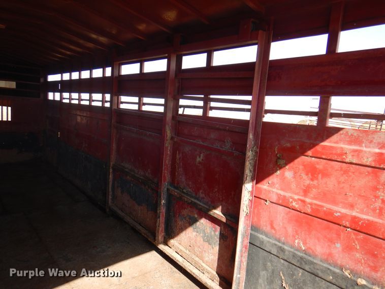 image for item DI5703 1994 Titan C808  livestock trailer