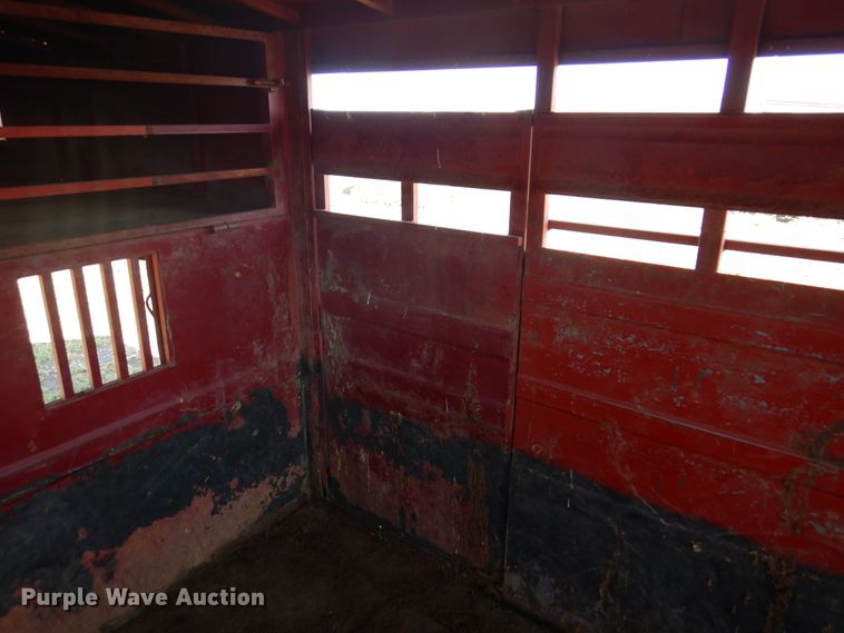 image for item DI5703 1994 Titan C808  livestock trailer