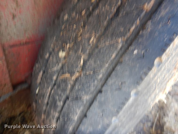 image for item DI5703 1994 Titan C808  livestock trailer