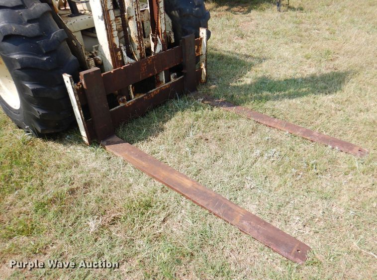 image for item DK8205 Ingersoll Rand  forklift