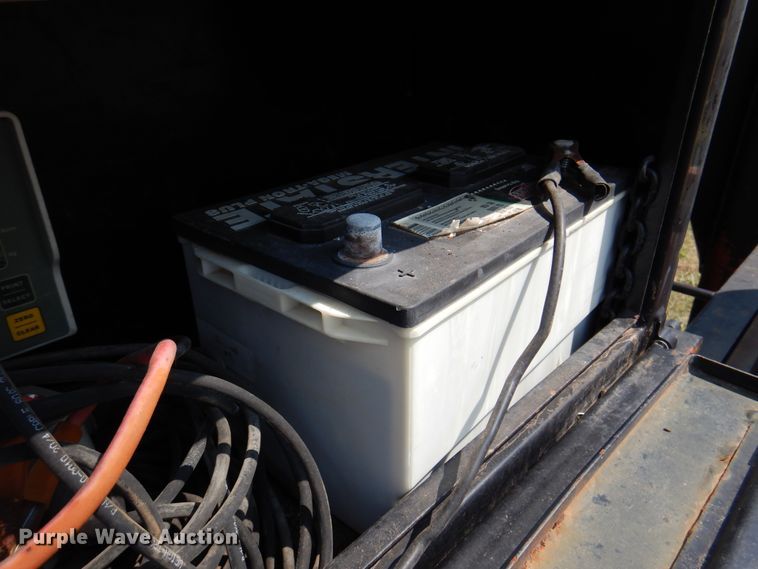 image for item DK8208 1988 Starlite  equipment trailer