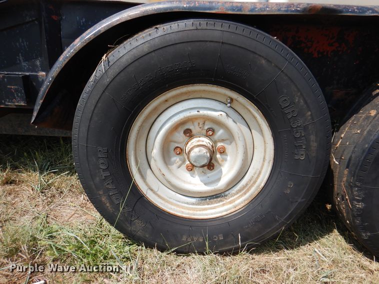 image for item DK8208 1988 Starlite  equipment trailer