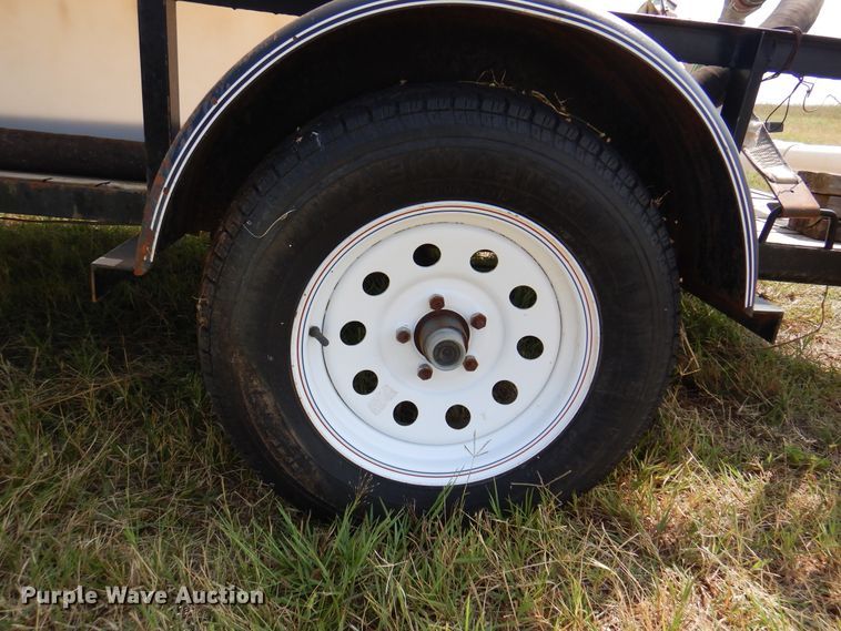image for item DK8210 2015 Top Hat  utility trailer