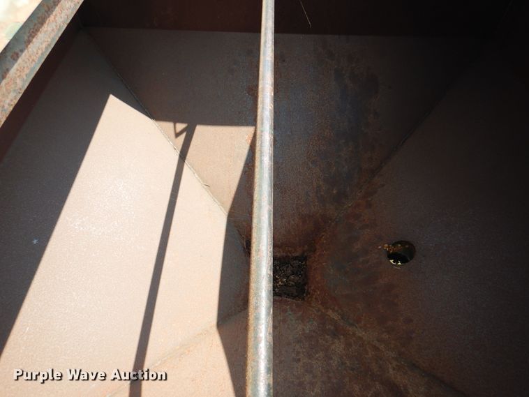 image for item DK8211 Bruton Easy Feed  seed tender