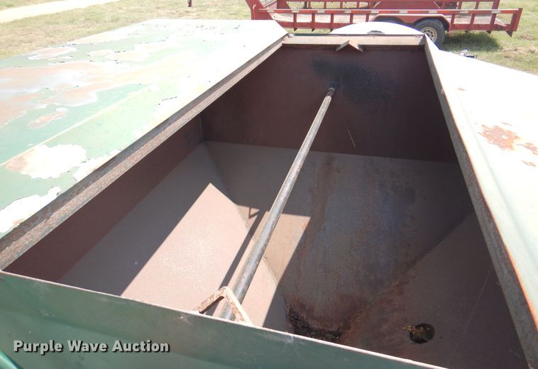 image for item DK8211 Bruton Easy Feed  seed tender