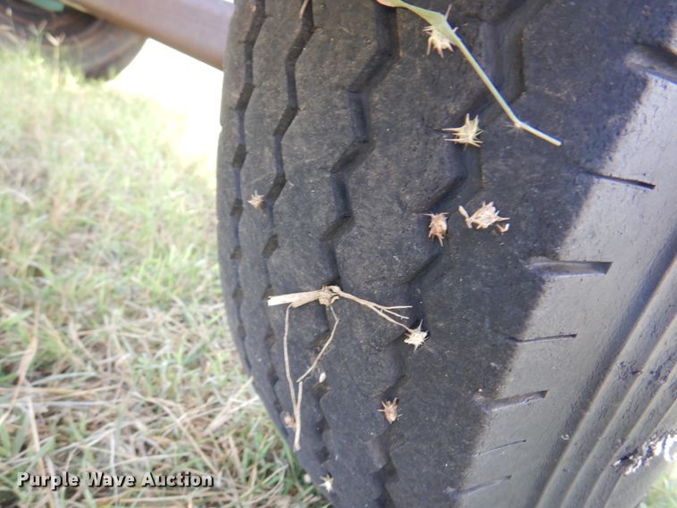 image for item DK8211 Bruton Easy Feed  seed tender