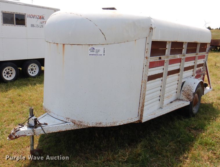 image for item DK8213 Livestock trailer