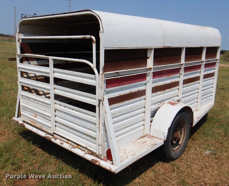image for item DK8213 Livestock trailer