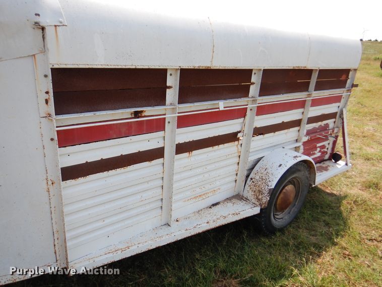 image for item DK8213 Livestock trailer