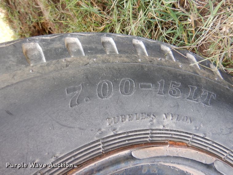 image for item DK8213 Livestock trailer