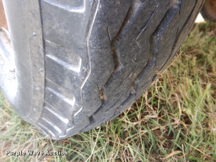 image for item DK8213 Livestock trailer