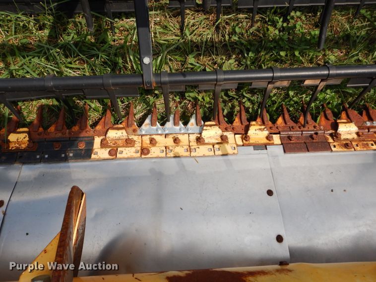 image for item DM0620 New Holland 73C  flex head