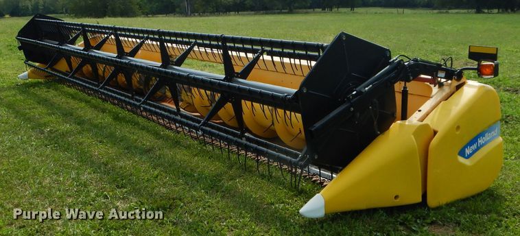 image for item DM0621 2011 New Holland 740CF30  flex head