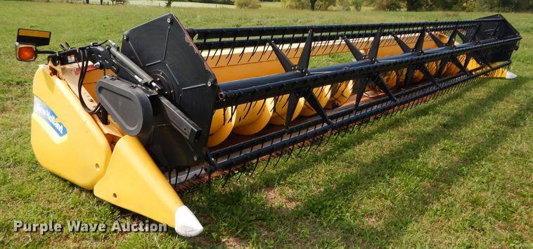 image for item DM0621 2011 New Holland 740CF30  flex head