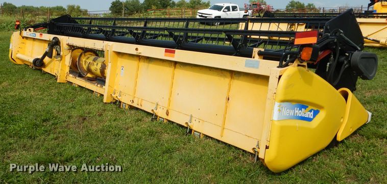 image for item DM0621 2011 New Holland 740CF30  flex head
