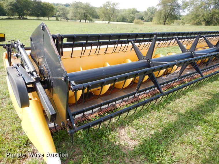 image for item DM0621 2011 New Holland 740CF30  flex head