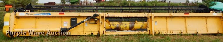 image for item DM0621 2011 New Holland 740CF30  flex head