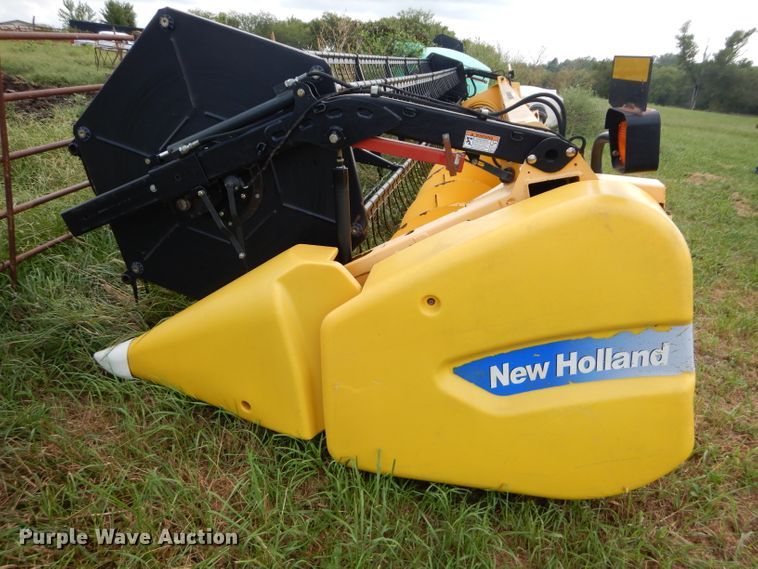 image for item DM0621 2011 New Holland 740CF30  flex head