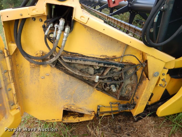 image for item DM0621 2011 New Holland 740CF30  flex head