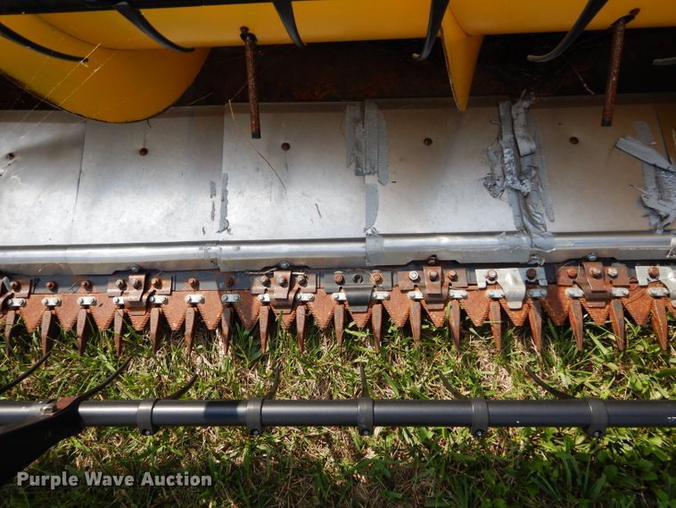 image for item DM0621 2011 New Holland 740CF30  flex head