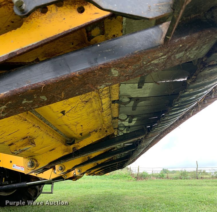 image for item DM0621 2011 New Holland 740CF30  flex head