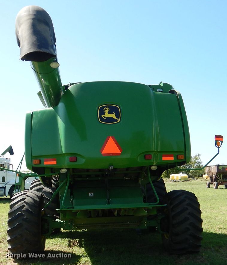 image for item DM1413 2006 John Deere 9760 STS  RWA combine