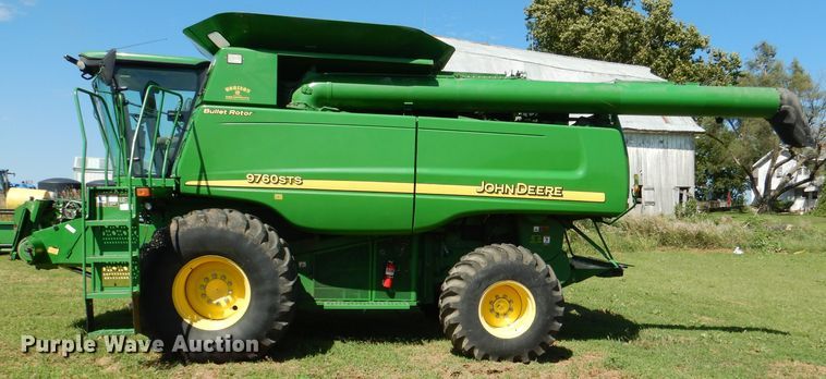 image for item DM1413 2006 John Deere 9760 STS  RWA combine