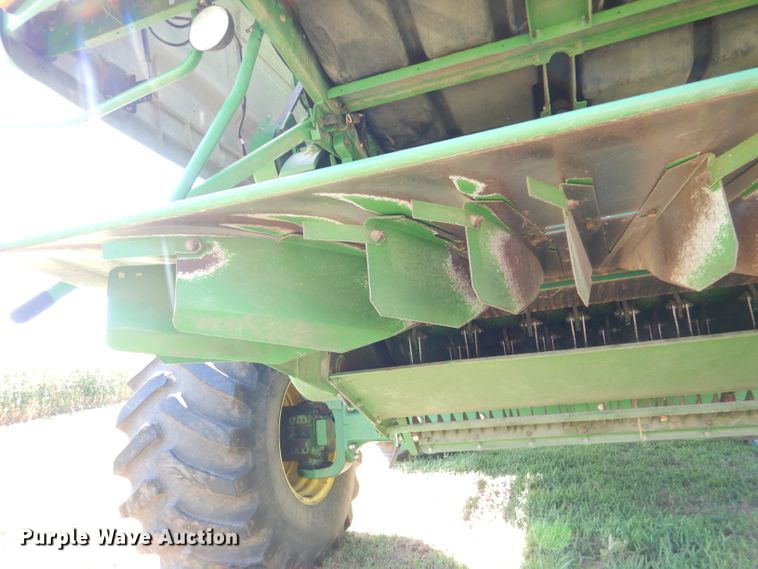 image for item DM1413 2006 John Deere 9760 STS  RWA combine