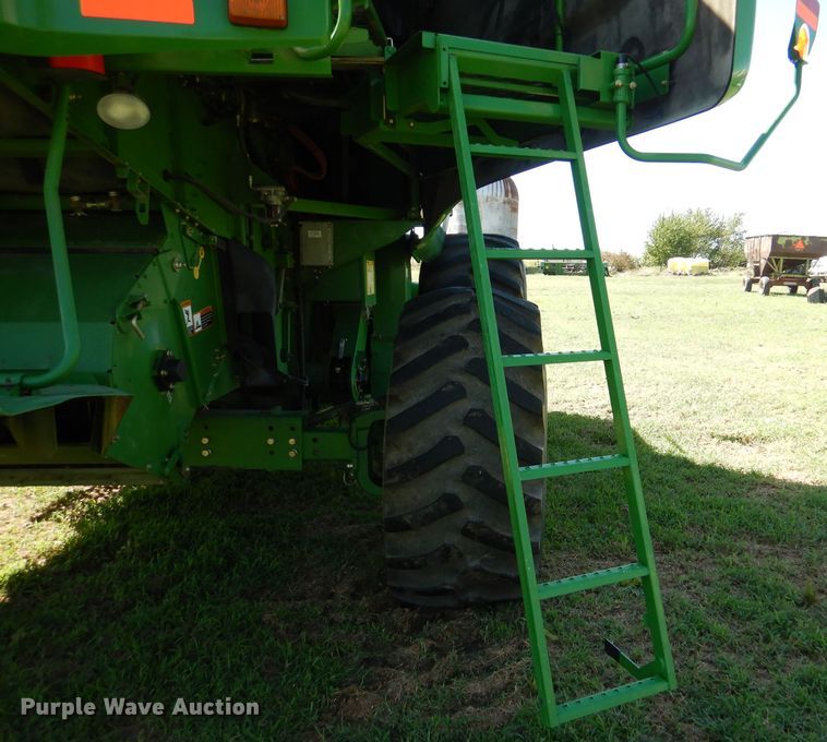 image for item DM1413 2006 John Deere 9760 STS  RWA combine