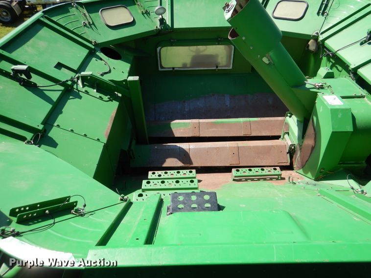 image for item DM1413 2006 John Deere 9760 STS  RWA combine