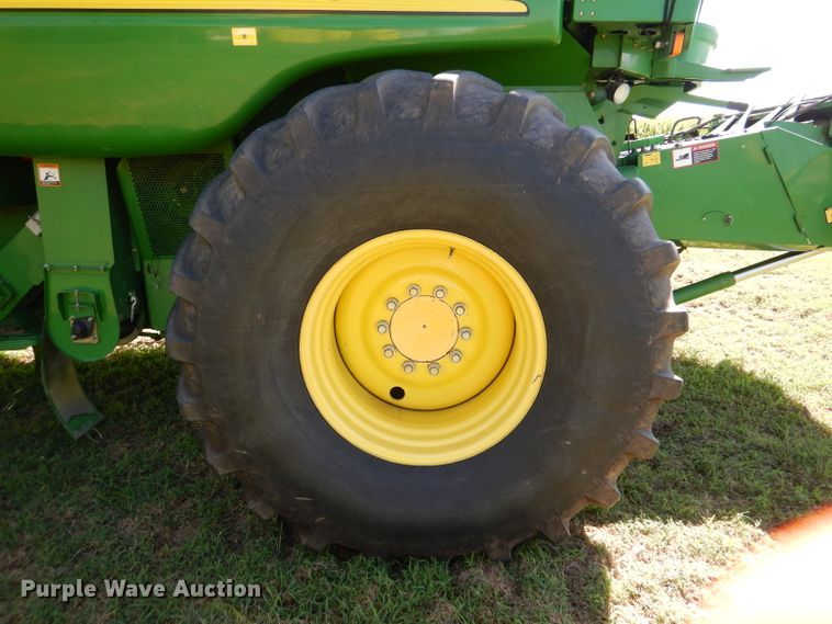image for item DM1413 2006 John Deere 9760 STS  RWA combine