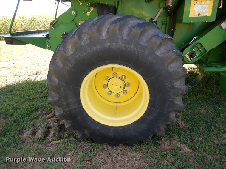 image for item DM1413 2006 John Deere 9760 STS  RWA combine