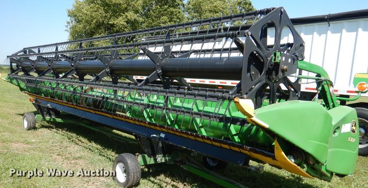 image for item DM1416 2009 John Deere 630F  flex head