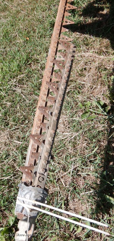 image for item DM1416 2009 John Deere 630F  flex head