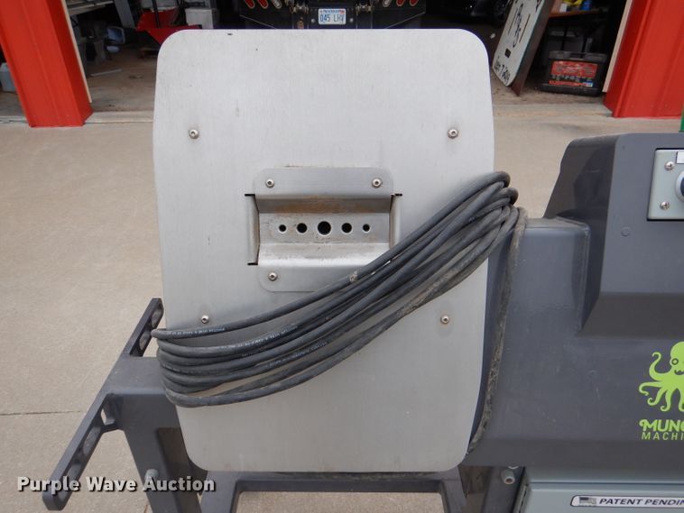 image for item DM1474 Munch Double Bucker  hemp stripper