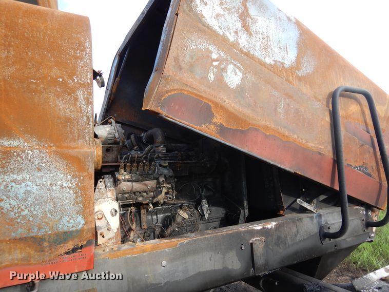 image for item DM5030 1999 Hesston 8550  windrower