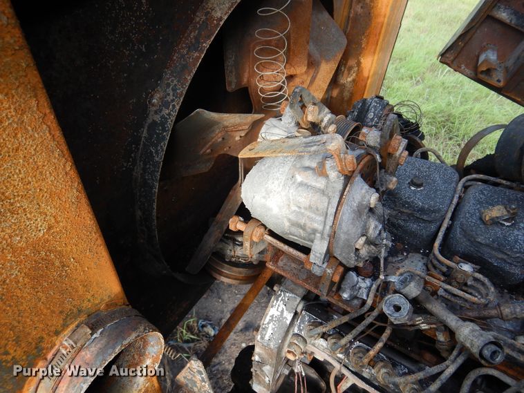 image for item DM5030 1999 Hesston 8550  windrower