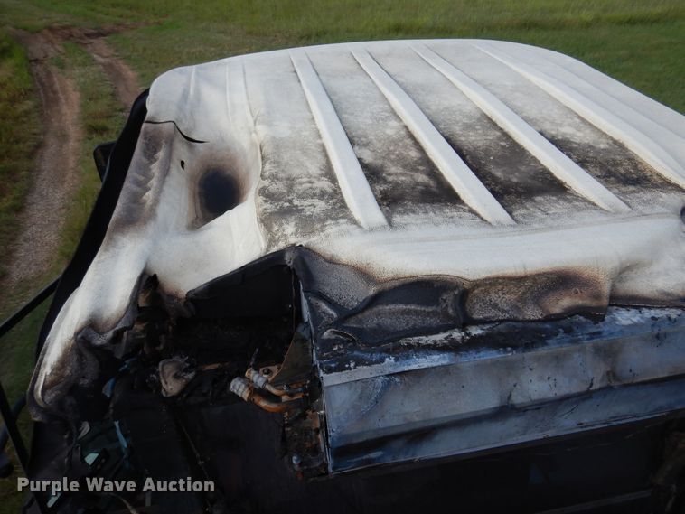 image for item DM5030 1999 Hesston 8550  windrower