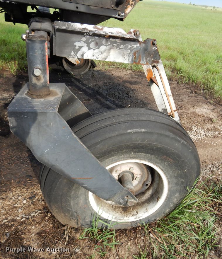 image for item DM5030 1999 Hesston 8550  windrower