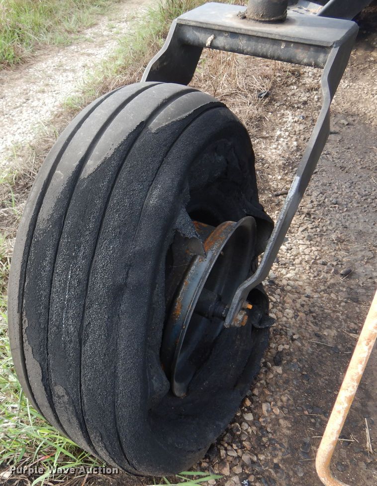 image for item DM5030 1999 Hesston 8550  windrower