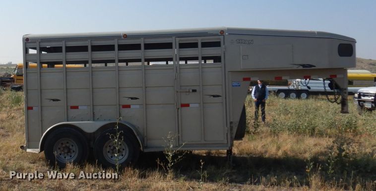 image for item DM5272 2004 Titan  livestock trailer