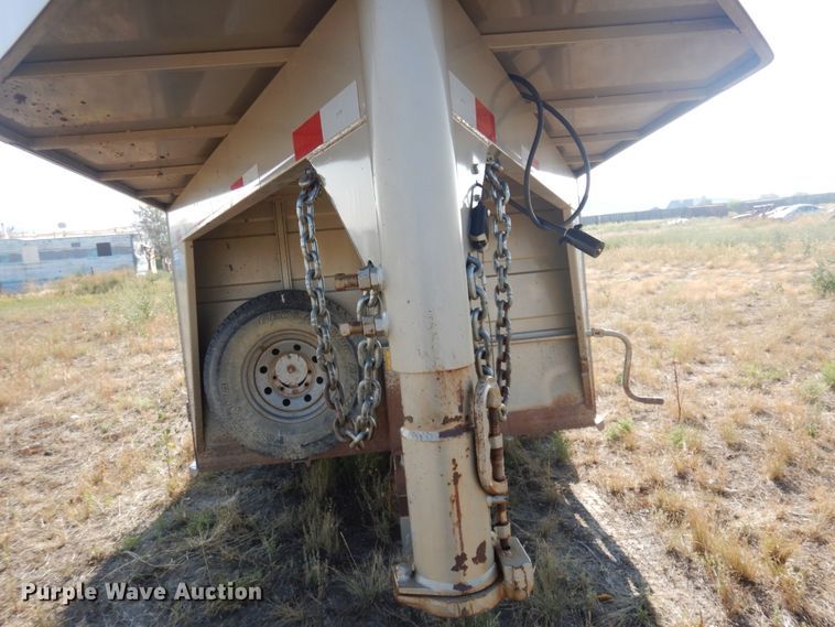 image for item DM5272 2004 Titan  livestock trailer